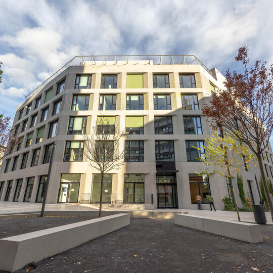 Je nachdem, welche Parameter angelegt werden, kann der Verkehrswert des neuen Technischen Rathauses bei 41 , bei 49 oder sogar b