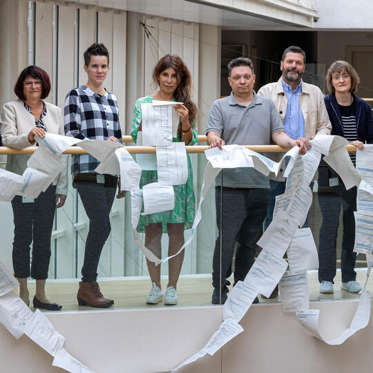 Dieses Bild hat die Bürokratie hinter dem umstrittenen Gesetz BTHG auf den Punkt gebracht: Enzkreis-Sozialdezernentin Katja Kree